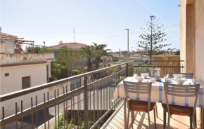 Stunning apartment in Marina di Modica with WiFi and 2 Bedrooms
